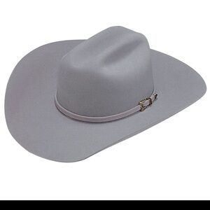 Grey
Twister Hat Pin
Crown: 4-1/4
Brim: 4-1/4
Style: T7645806